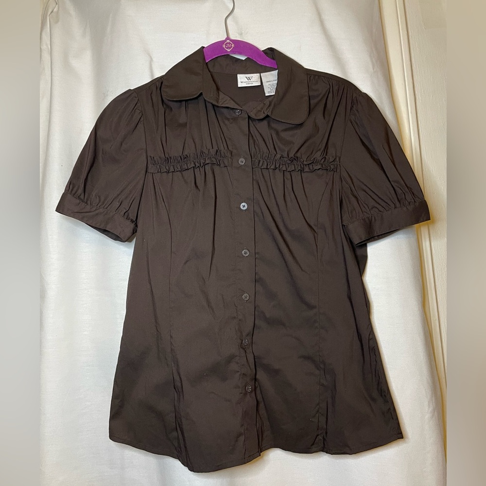 Worthington Brown Fitted Button Down Shirt w Peter Pan Collar and Ruffles Size S